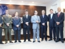 Ex-presidente e aposentados s�o homenageados