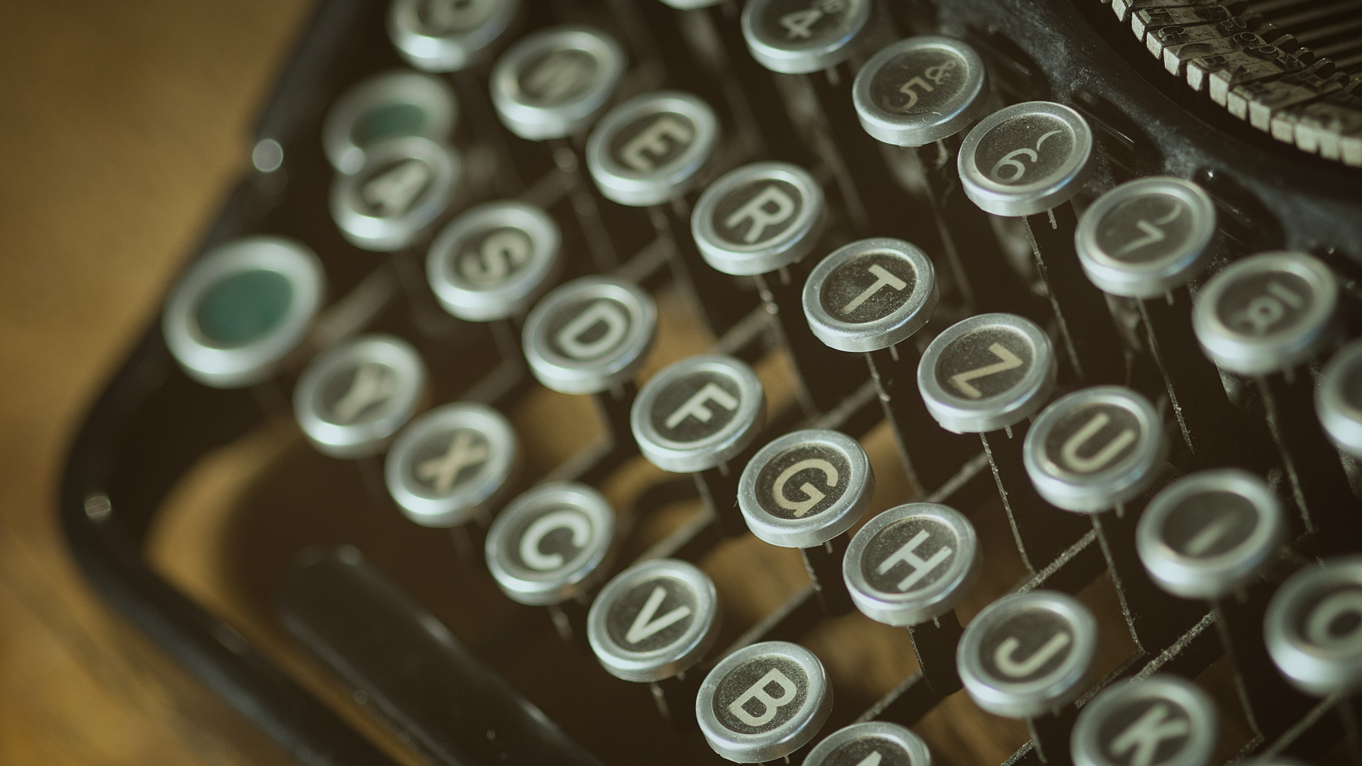 /arquivos/pexels-letters-1834501