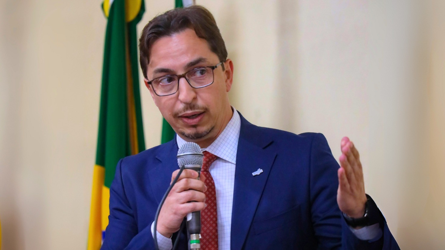 /arquivos/Fernando_Alves