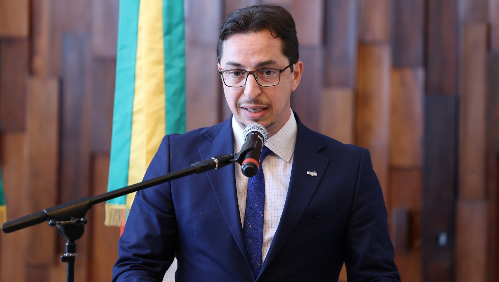/arquivos/Fernando Andrade Alves celebra a instalação da Frente Parlamentar em defesa do Serviço Público /arquivos/WhatsApp Image 2025-09-10 at 14.20.28