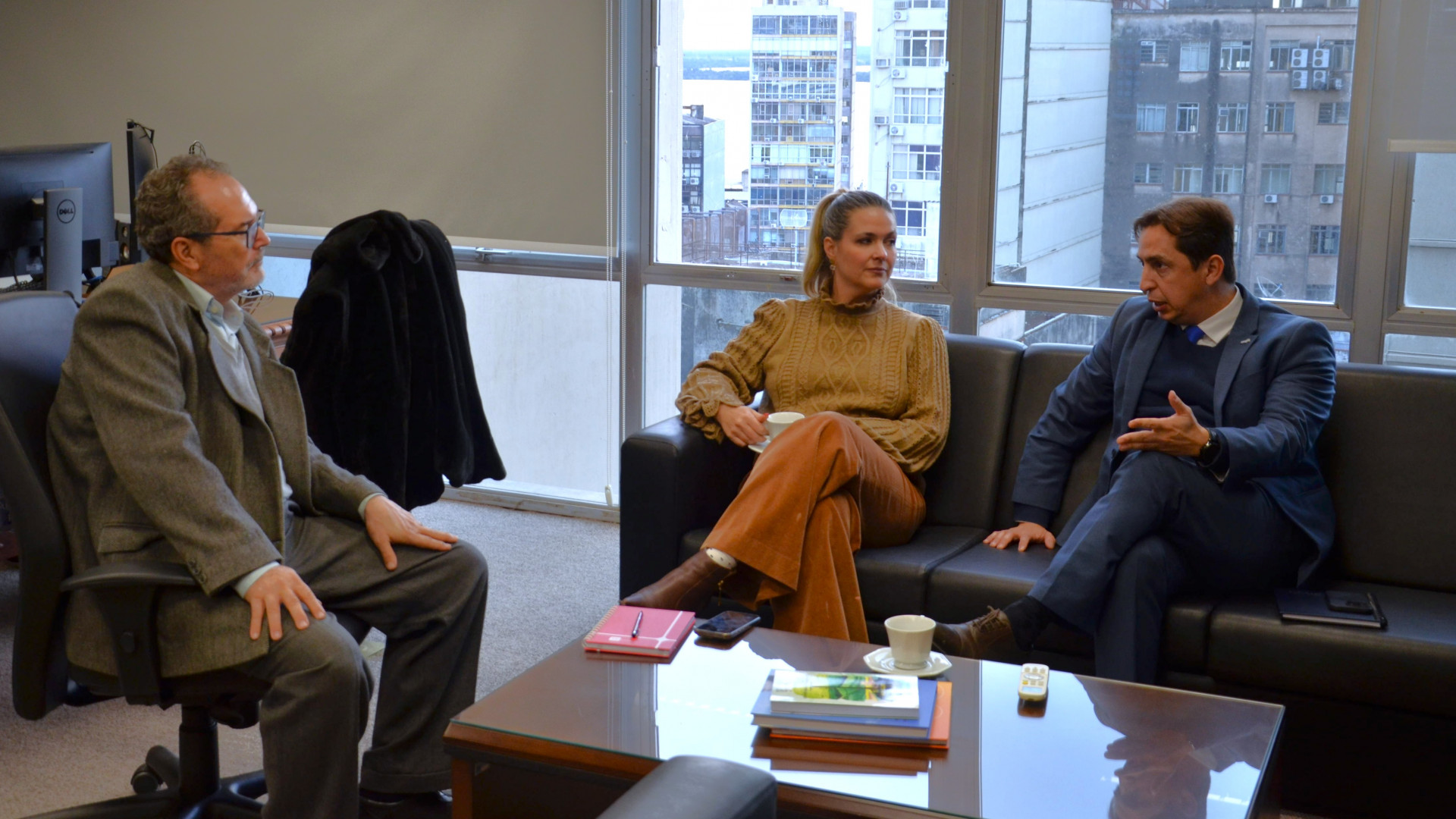/arquivos/AMP/RS trata de demandas da carreira em encontro com Subprocuradoria-Geral para Assuntos Administrativos /arquivos/DSC_7396